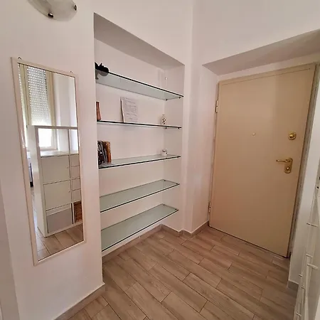 Accogliente E Ristrutturato Bilocale In Centro Vista Mare Apartment